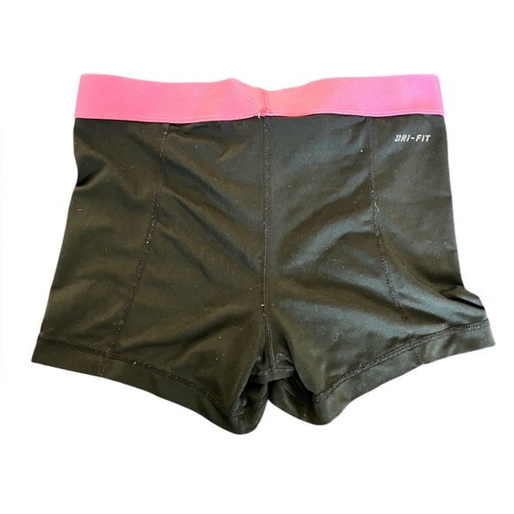 NIKE PRO Women 2.5" COMPRESSION Yoga SHORTS-Black/Geranium  Small - Picture 3 of 5